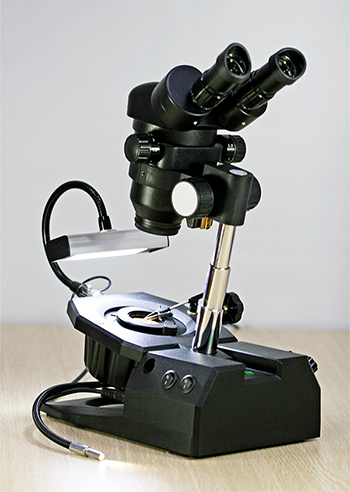 宝石显微镜